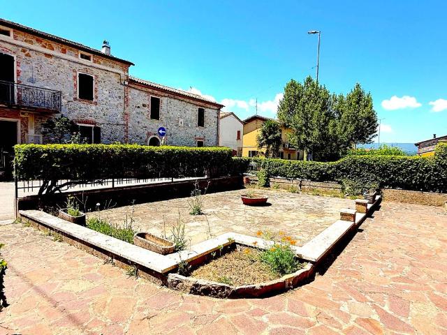 Villa in vendita a Fabro TR