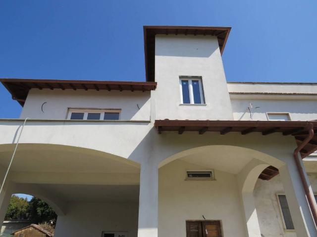 Villa in vendita a Fabrica di Roma VT