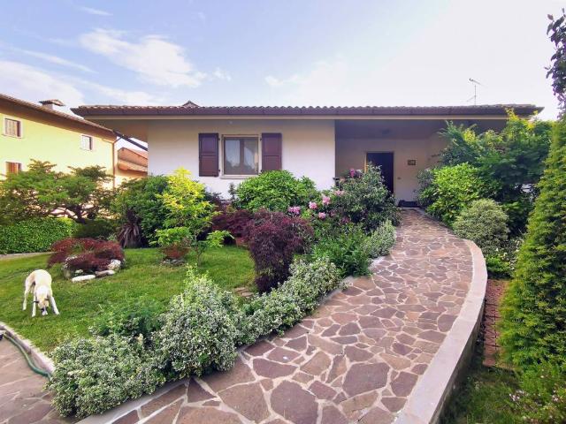Villa in vendita a Faedis UD