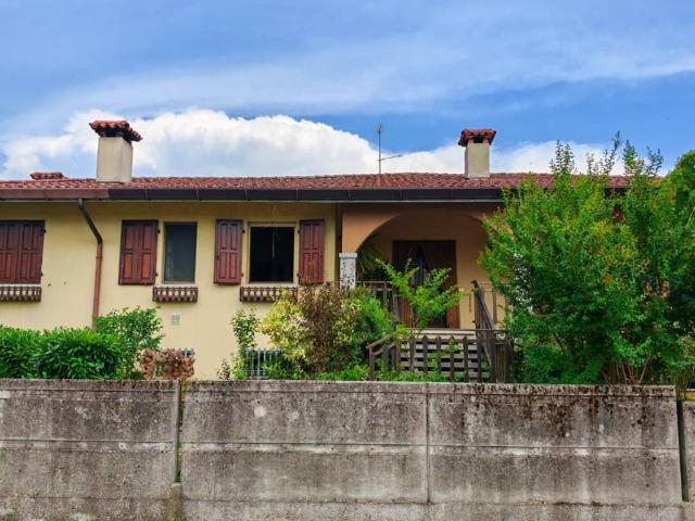 Villa in vendita a Faedis UD