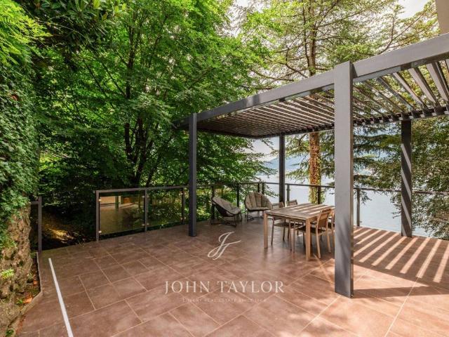 Villa in vendita a Faggeto Lario CO