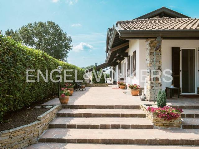 Villa in vendita a Fagnano Olona VA