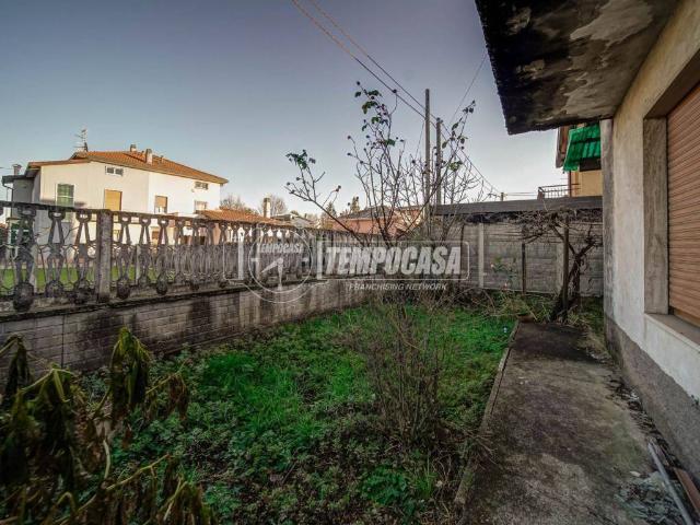 Villa in vendita a Fagnano Olona VA