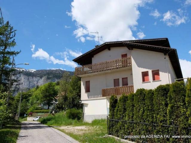 Villa in vendita a Fai della Paganella TN