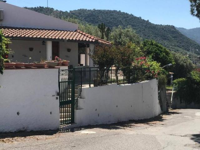Villa in vendita a Falcone ME