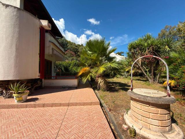 Villa in vendita a Falcone ME