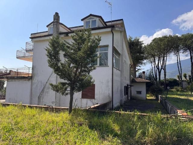 Villa in vendita a Falciano del Massico CE