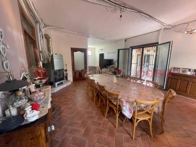 Villa in vendita a Falciano del Massico CE