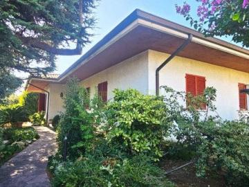Villa in vendita a Fano