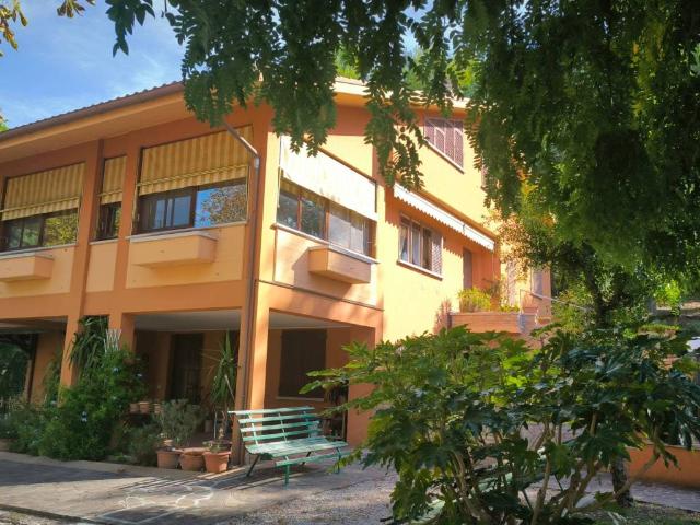 Villa in vendita a Fano PU
