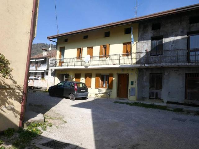 Villa in vendita a Fanna PN
