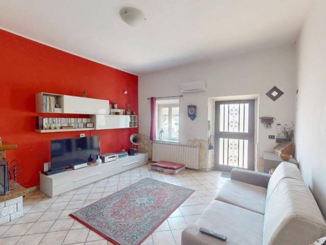 Villa in vendita a Fara in Sabina RI