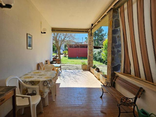 Villa in vendita a Fara in Sabina RI