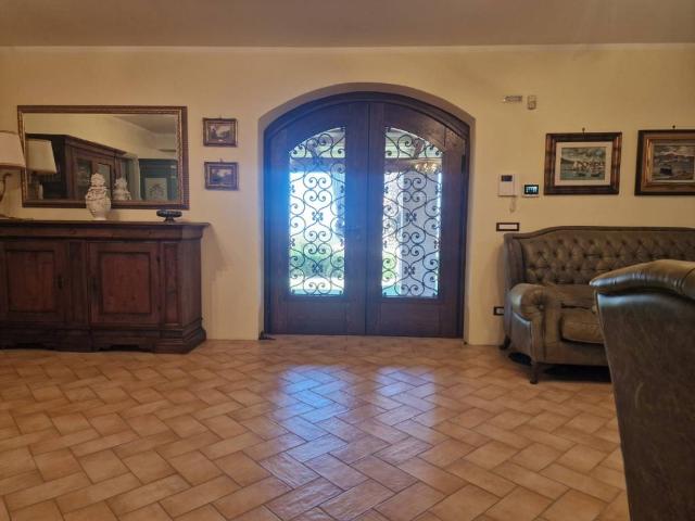 Villa in vendita a Fara in Sabina RI