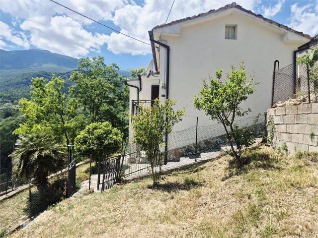 Villa in vendita a Farindola PE