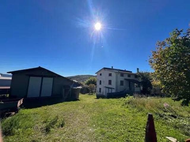 Villa in vendita a Farini PC