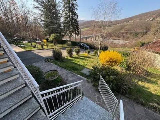 Villa in vendita a Farini PC
