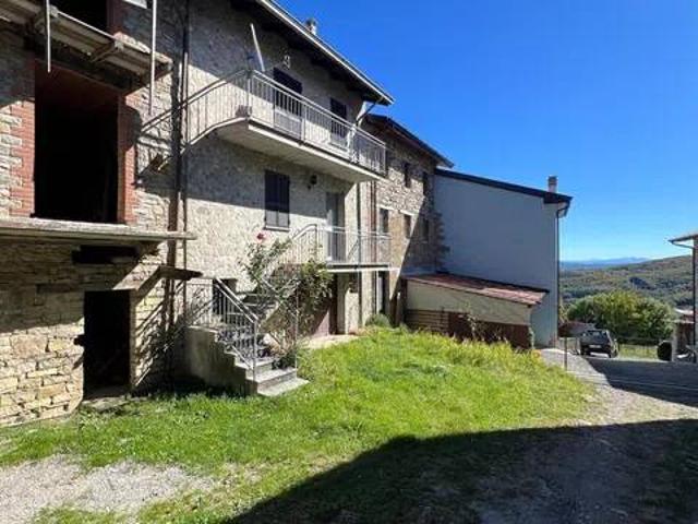 Villa in vendita a Farini PC