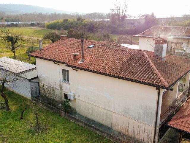 Villa in vendita a Farra d'Isonzo GO