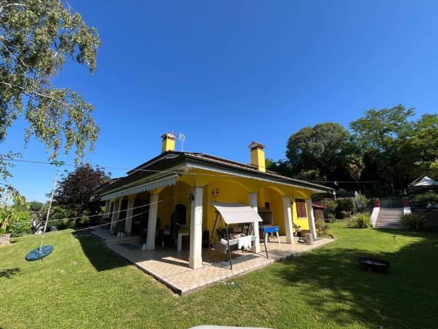Villa in vendita a Farra d'Isonzo GO