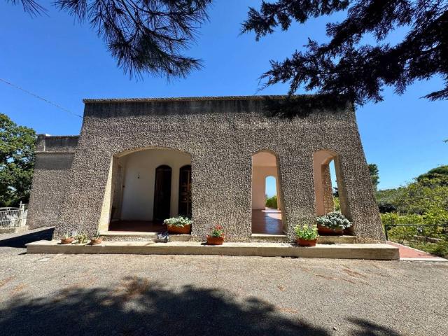 Villa in vendita a Fasano BR