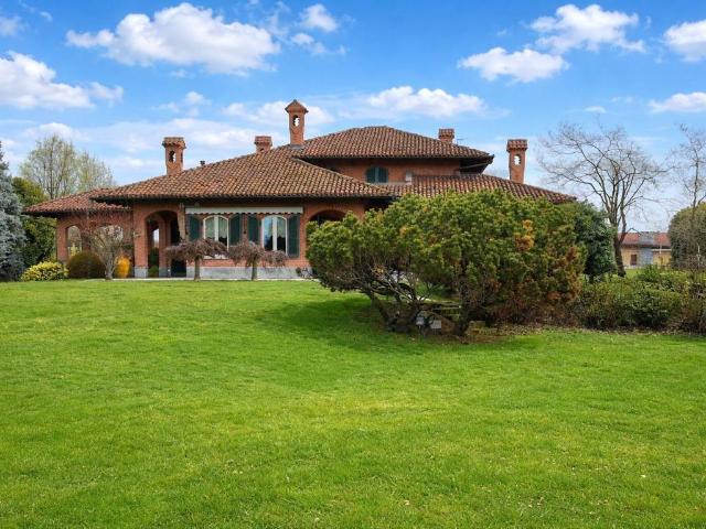 Villa in vendita a Feletto TO