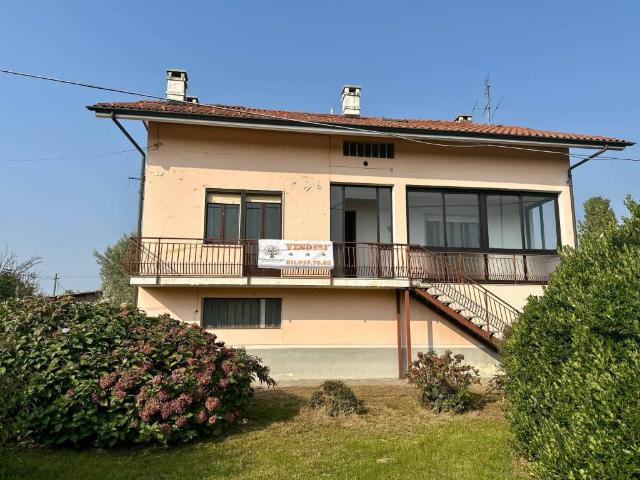 Villa in vendita a Feletto TO