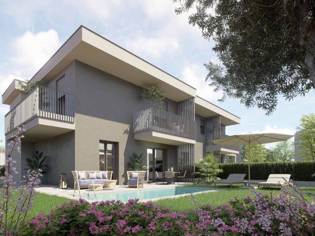 Villa in vendita a Fenegrò CO