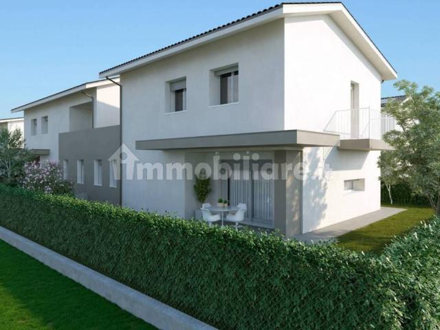 Villa in vendita a Fenegrò CO