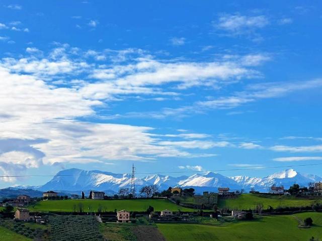 Villa in vendita a Fermo FM