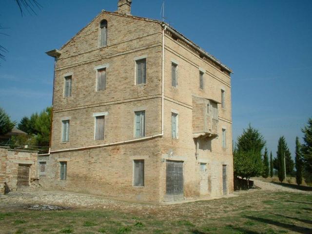 Villa in vendita a Fermo FM