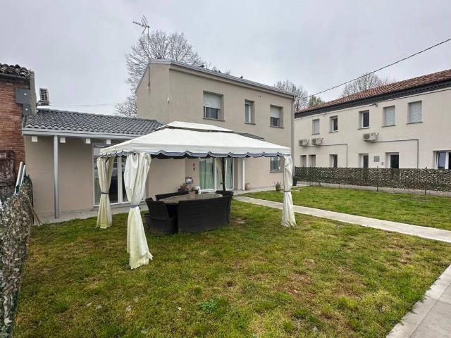 Villa in vendita a Ferrara FE