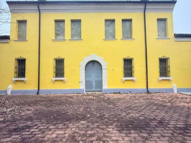 Villa in vendita a Ferrara FE