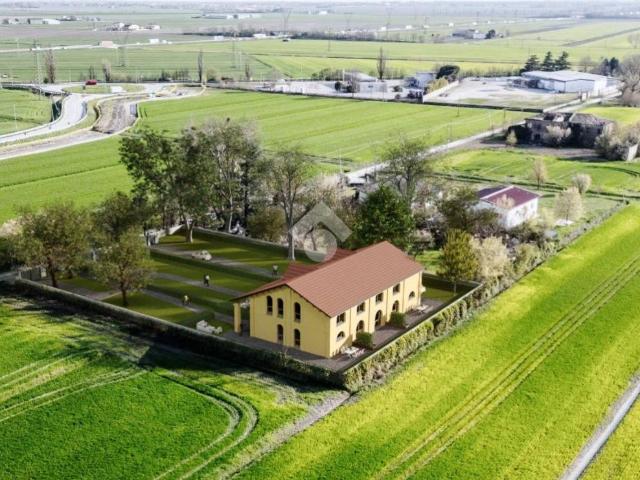 Villa in vendita a Ferrara FE