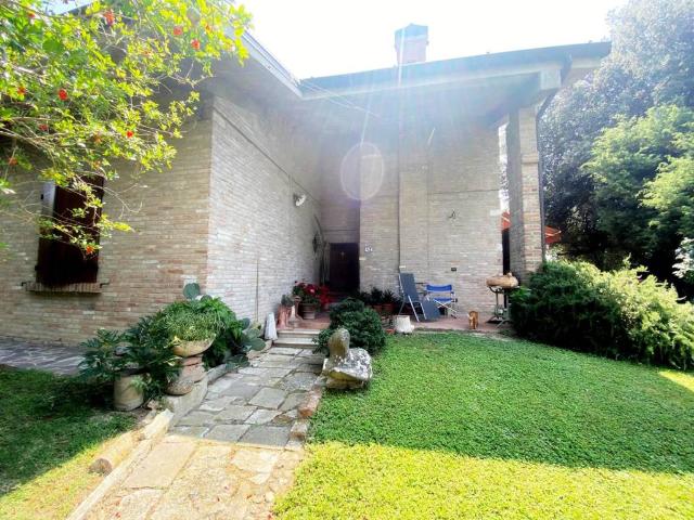 Villa in vendita a Ferrara FE