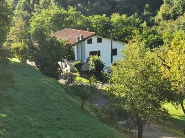 Villa in vendita a Ferriere PC