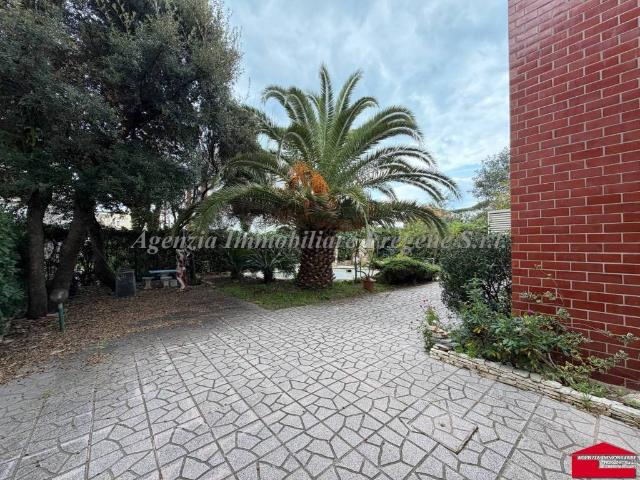 Villa in vendita a Fiumicino RM