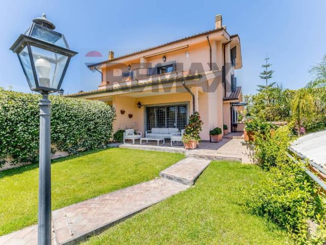 Villa in vendita a Fiumicino RM