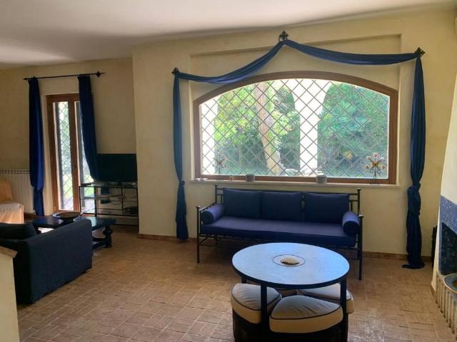 Villa in vendita a Fiumicino RM