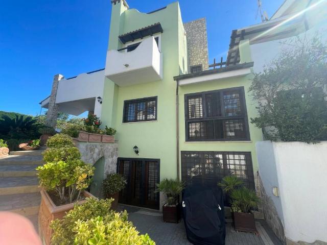 Villa in vendita a Fiumicino RM