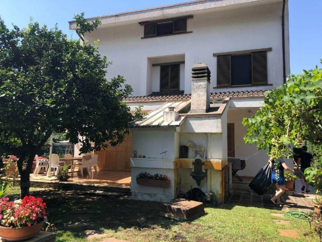 Villa in vendita a Fiumicino RM