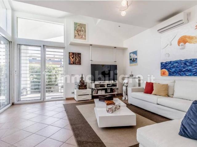 Villa in vendita a Fiumicino RM