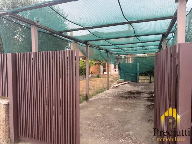 Villa in vendita a Fiumicino RM