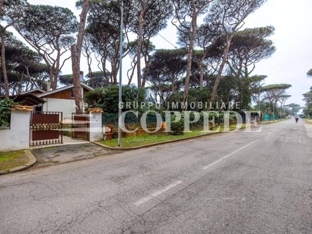 Villa in vendita a Fiumicino RM