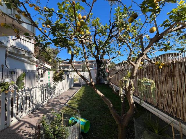 Villa in vendita a Fiumicino RM
