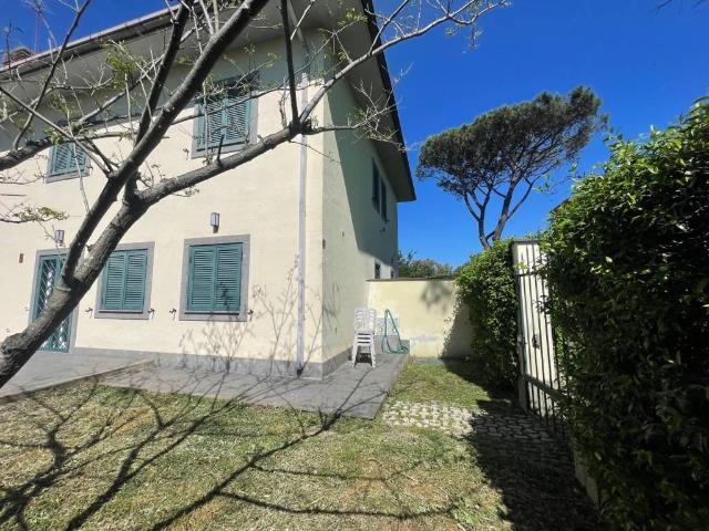 Villa in vendita a Fiumicino RM
