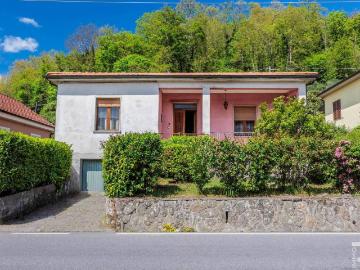 Villa in vendita a Fivizzano MS