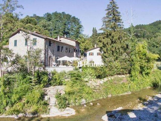 Villa in vendita a Fivizzano MS