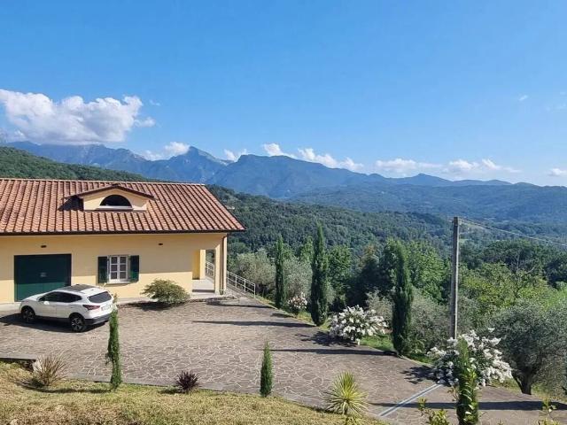 Villa in vendita a Fivizzano MS