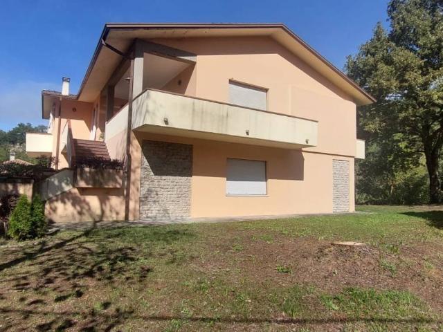 Villa in vendita a Fivizzano MS